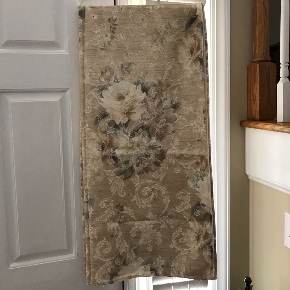 Floral Shower Curtain 🌼